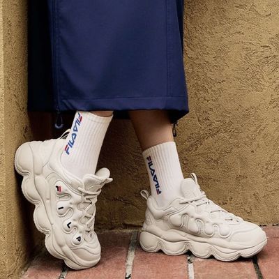 ���ڲ�����FILA ���ŮЬ�˶�Ь2025���㶹Ь����Ь��������ʱ���ϵ�Ь 599Ԫ