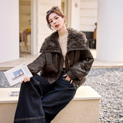 ���ڲ�����ʱ�����ж�װ2025���䳬�ÿ���Ʒ�����ë��Ӻ�puƤ�̿����� 287Ԫ