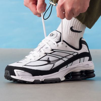 ���ڲ�����NIKE�Ϳ˴�����ЬSHOX RIDE 2���ʱ�аٴ������˶�ЬIO4296-100 712Ԫ