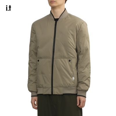 ���ڲ�����izzue it ��ɫѼ���������޼п��ж����¿�Ӻ�ů���޷����׳� 388Ԫ