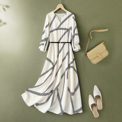 ���ڲ�����IHIMI/���ס�СV�켸��ͼ��ӡ������ȹ��26���¿�ͨ����������ȹ 126Ԫ