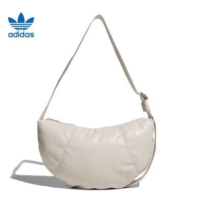 ���ڲ�����Adidas���ϴ�˹��Ҷ�ݴ�����Ů���˶����е�������KQ7960 303Ԫ