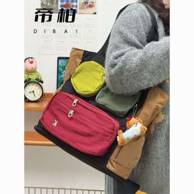 ���ڲ������۰ظ���ײɫ��;���д�Ů����������ڴ����ذ��������۵������ 43.2Ԫ