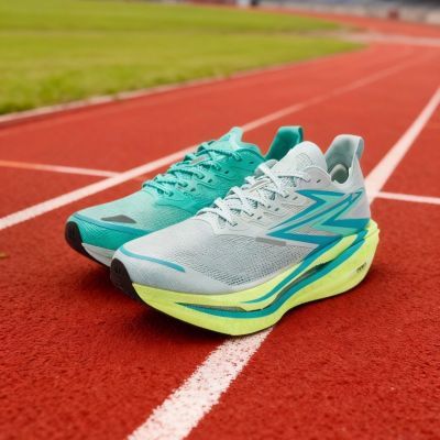 361°飞燃4.5地球日体测全掌跑步马拉松弹力碳板运动竞速跑鞋减震