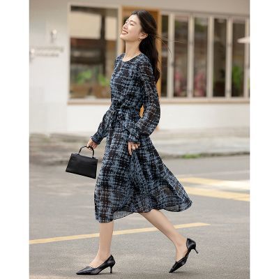 ���ڲ���������������ѩ�ļ��������ŷ��ᱡԲ��ˮ�οۿ���С����Ůʽ����ȹ 152Ԫ