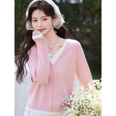 ���ڲ�����¹���ϡ����ﻨ�㡹������������֯��Ů������������̿��ɫ���¡�15���ڷ����� 107Ԫ