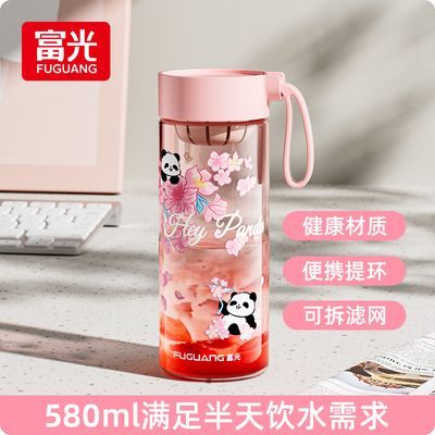 ���ڲ�������������ˮ�����켾��Ůѧ����Я�˶��ݲ豭�͸��´��������ֱ��� 23.5Ԫ