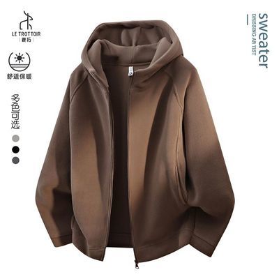 ���ڲ�����LE TROTTOIR 2026������������ñʱ�аٴ������������з��� 124Ԫ