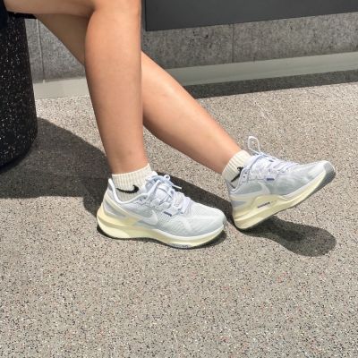 ���ڲ�����Nike/�Ϳ˹ٷ���ƷStructure 25 Ůʿ��·�����ܲ�ЬDJ7884-011 342Ԫ