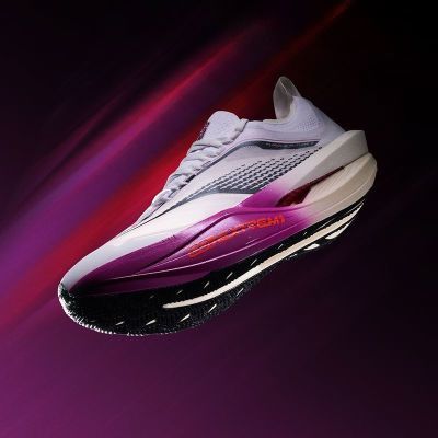 ���ڲ�����361���future2.0�ܲ�Ьרҵ������̼�徺����Ь�м���͸���˶�Ь 502Ԫ