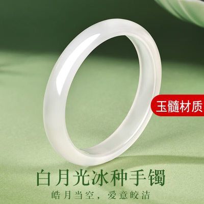 ���ڲ�����[ɣ��]��Ȼ���¹�߱���������Ů����ֱ�͸��������������Ů������ 100Ԫ