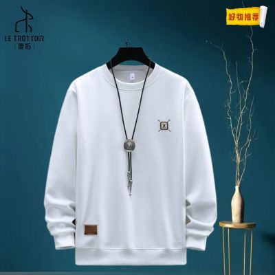 ���ڲ�����LE TROTTOIR2026����Բ���������¿��ʱ�м�Լ���аٴ��T�� 113Ԫ