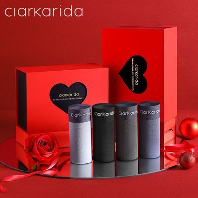 ���ڲ�����ClarKarida������ʿ�ڿ����װĪ����ƽ�ǿ�̿��������ѽ������� 143Ԫ