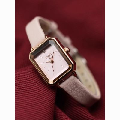 ���ڲ���������ʱ�ֱ�Ů2026�¿��ļ�����С���������ֱ���ˮʯӢ�����ѧ�� 223Ԫ