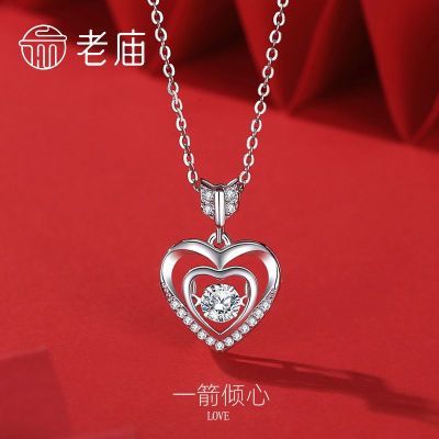 ���ڲ���������999������֮���鶯����Ů�����������ݷ�˫�����ε�׹���� 245.52Ԫ