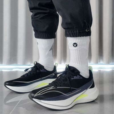 李宁男款赤兔9pro跑鞋2026春款轻量减震竞速通勤运动鞋ARPW001