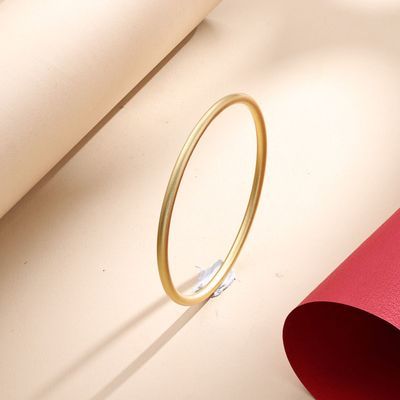 ���ڲ�����������Ʒ�¿�����990ԲԲ��������ʱ�о�����Ů��������Ů����� 598Ԫ