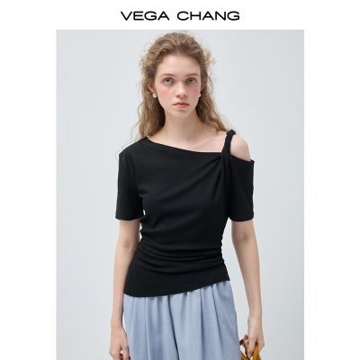 ���ڲ�����������ǻ����VEGA CHANGб��¶�����Ů2026���¿�����ͨ�� T �� 69Ԫ