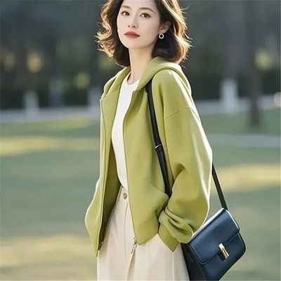 高端棉连帽卫衣女士春秋季2026新款妈妈装宽松显瘦开衫休闲外套女