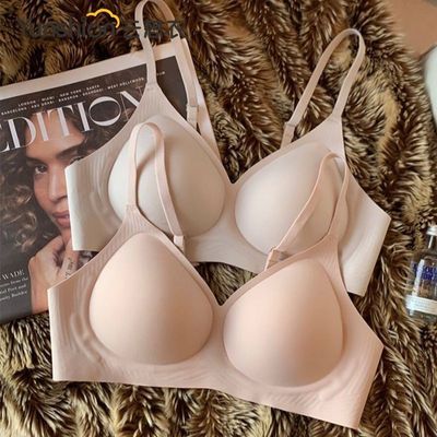 云想衣无痕内衣女小胸聚拢显大2026新款上托收副乳防下垂文胸罩