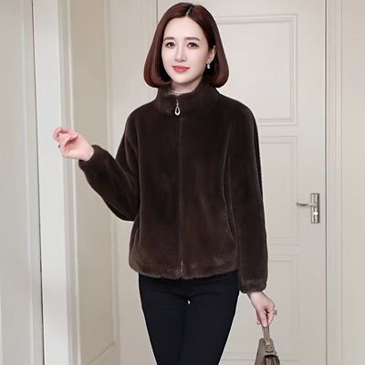 2026秋冬款年轻妈妈洋气皮毛一体短款外套中老年女装仿水貂绒立领【4月15日发完】
