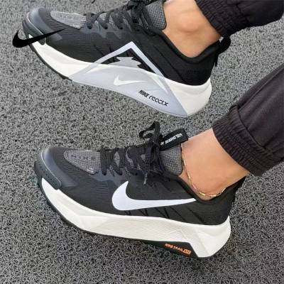 ���ڲ�����Nike�Ϳ���Ь�ڰ��˶�Wildhorse 10��������ԽҰ�ܲ�ЬFV2338-001 479Ԫ