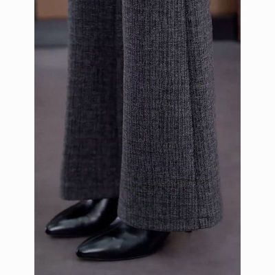 2026灰色微喇裤子女春秋新款高腰百搭修身显瘦窄版休闲喇叭裤