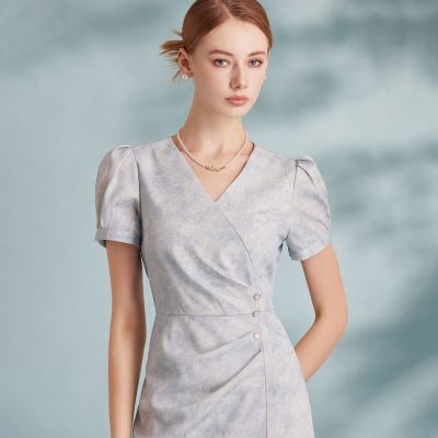 ���ڲ�����2026�¿����ʸ߼��ж�������ȹŮ��ʽV��ȹ���ļ�С����������ȹ 333Ԫ