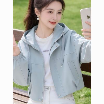 时髦外套2026春秋季新款女士休闲百搭短款连帽风衣小个子夹克上衣