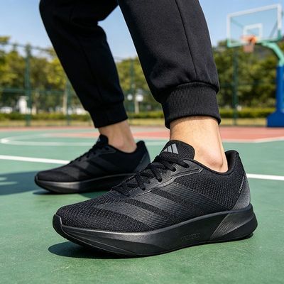 ���ڲ�����2026�¿�Adidas���ϴ�˹��ŮЬ������������˶��ܲ�ЬJR7151���� 230Ԫ