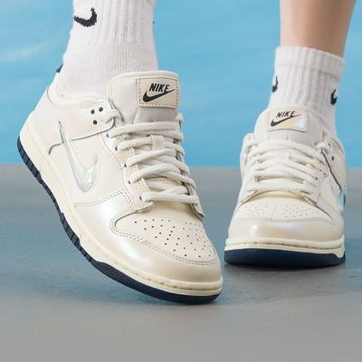 ���ڲ�����Nike�Ϳ�ŮЬDUNK����ɫ�ŲʵͰ��˶���ϢЬ���Ű�Ь IM6571-027 699Ԫ