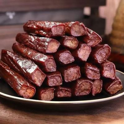 八成干内蒙古特产风干牛肉手撕肉干办公室解馋必备零食风干肉香辣