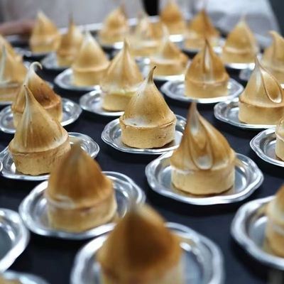 银色高档烘焙食品级甜品托甜品盘碟展示托慕斯蛋糕托底托