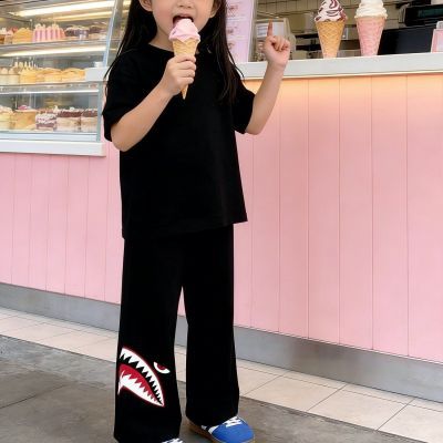 中小童鲨鱼嘴2026春秋微喇运动卡通休闲裤印花卫裤儿童学生喇叭裤