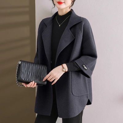 妈妈秋装羊毛呢外套50多岁中老年女2026新款春秋品牌洋气开衫大衣