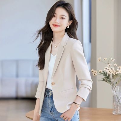 高级感米白色西装外套女春秋2026新款气质小个子短款职业正装西服