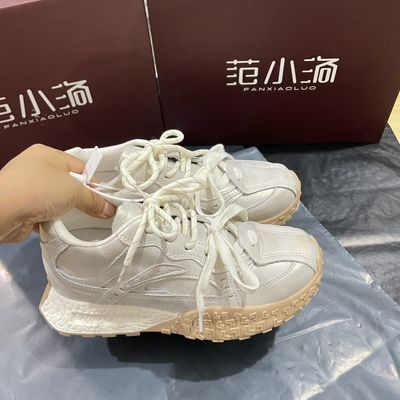 范~X~洛,香槟色内增高6.5CM复古真皮擦色做旧德训秋款休闲运动鞋