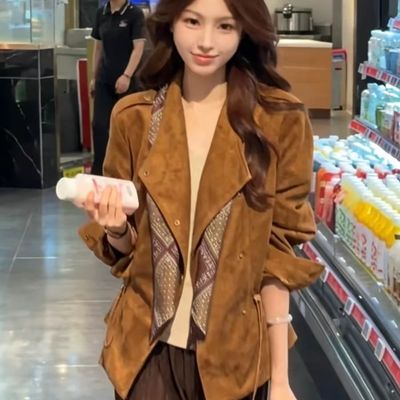 美拉德复古麂皮绒短风衣带丝巾2026早秋新款时尚百收腰夹克英伦风