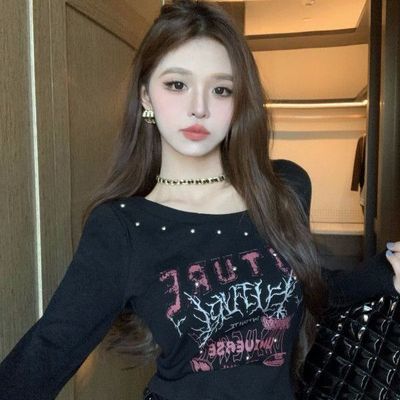美式辣妹不规则斜领长袖T恤女秋冬新款韩系修身短款纯色印花上衣