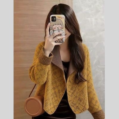 秋季新款时尚韩版显瘦百搭撞色印花翻领长袖短款呢外套上衣女