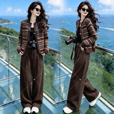 美拉德秋季穿搭两件套2026新款费尔岛条纹提花开衫阔腿裤女士套装
