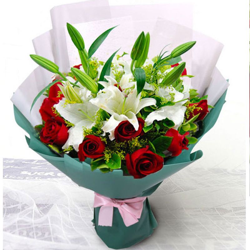 生日鲜花速递百合花真花康乃馨花束礼盒圣诞节送女友老师看望病人