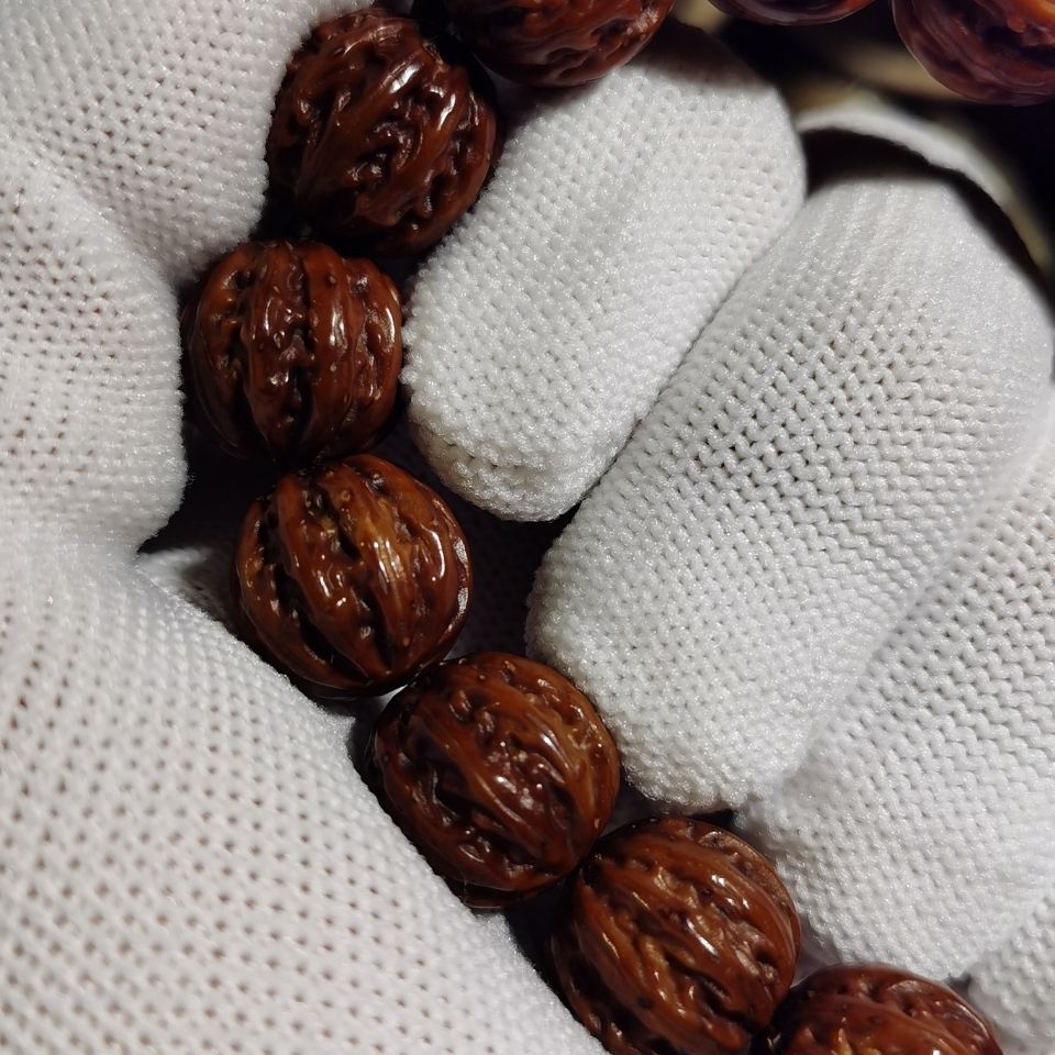 紫金鼠雕刻京八棱红色天然玉化红色爆红色,懒人串,媲美老串紫金鼠