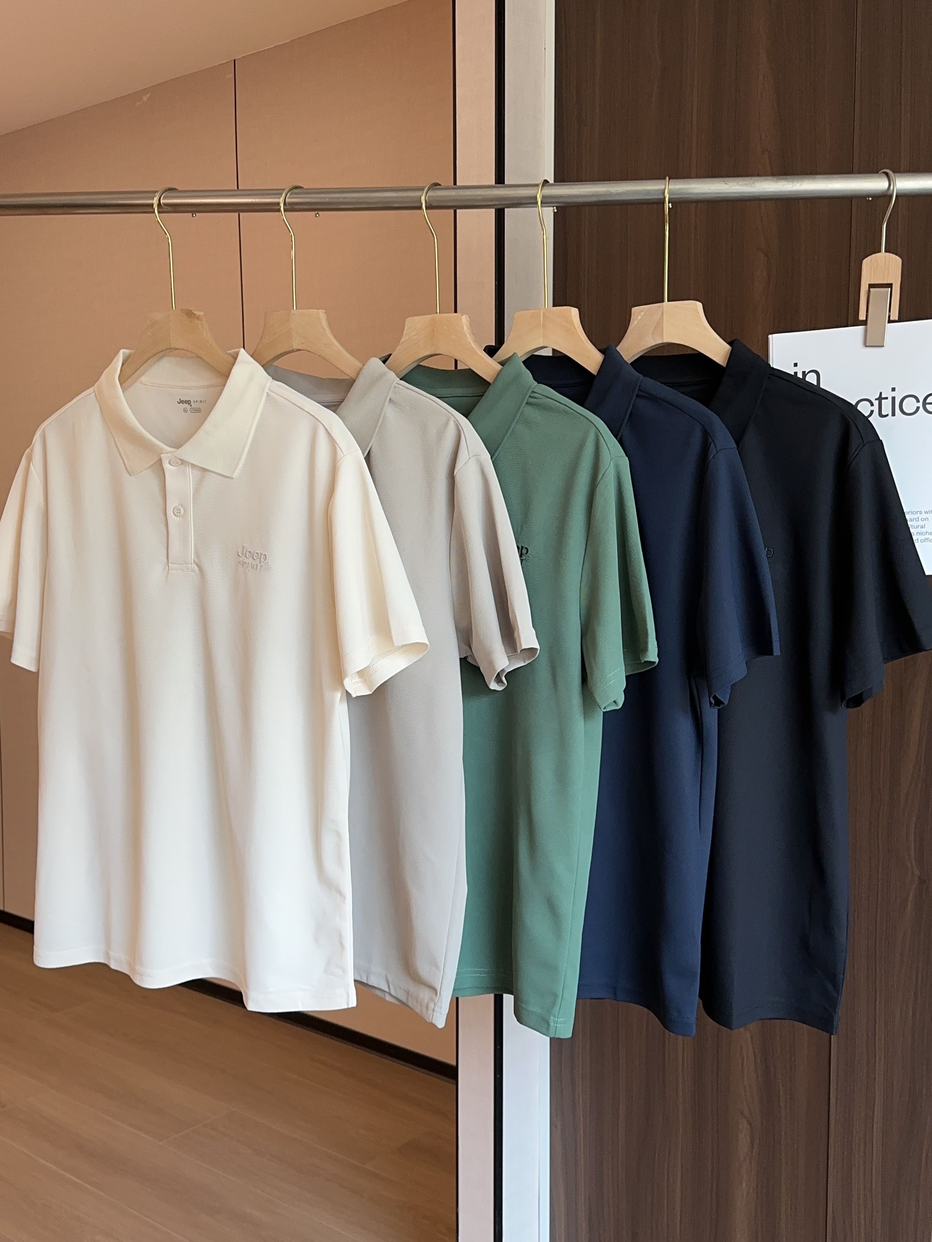 JEEP冰丝幻影：当科技面料遇上诗经里的白露为霜