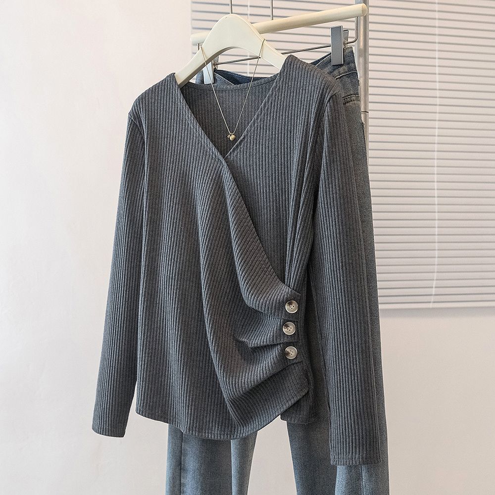 大码胖mm显瘦v领不规则长袖T恤女秋季收腰褶皱上衣减龄遮肚打底衫