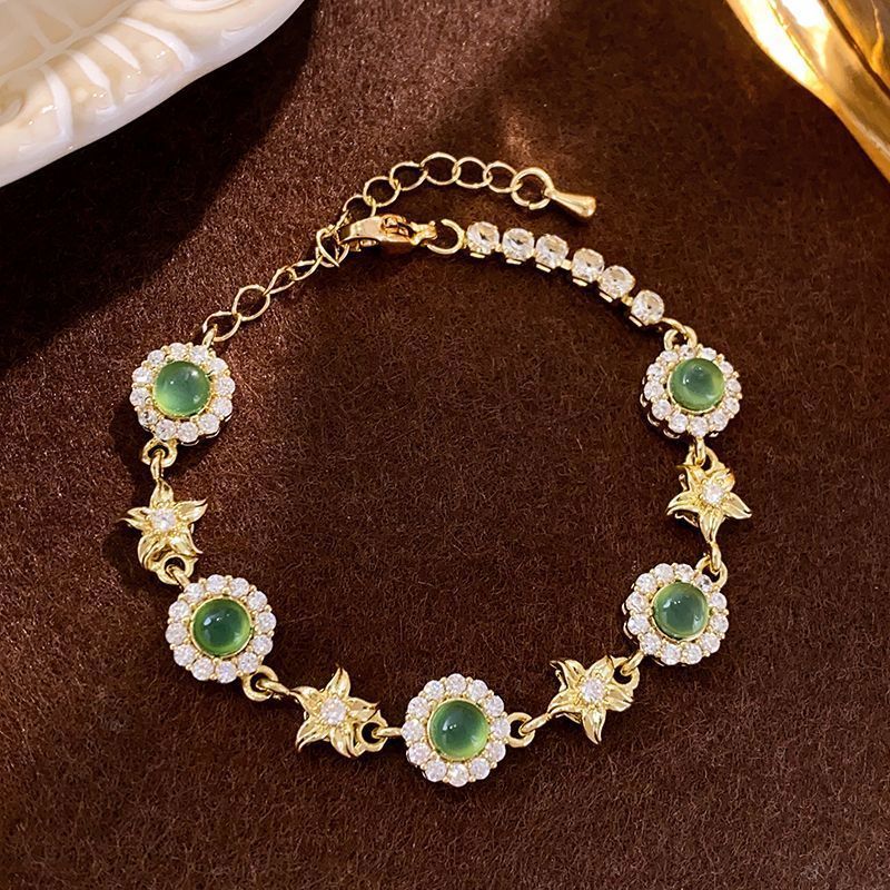 Green Zircon Flower Bracelet detail image 19