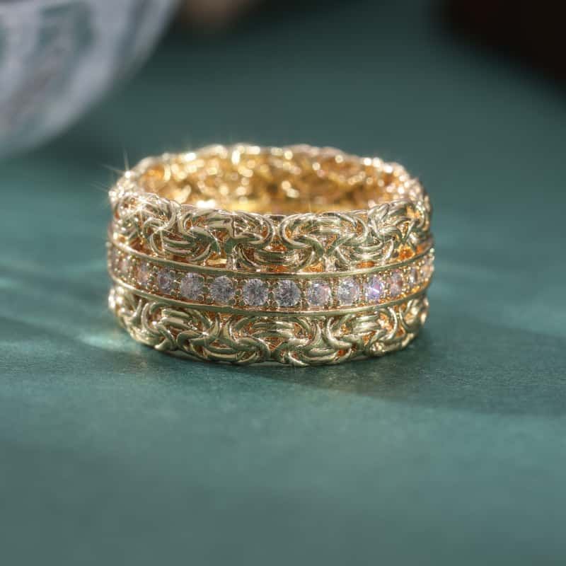 Heavy-duty Diamond Ring For Women Gold Wide Designer Statement Ring_voghion.com
