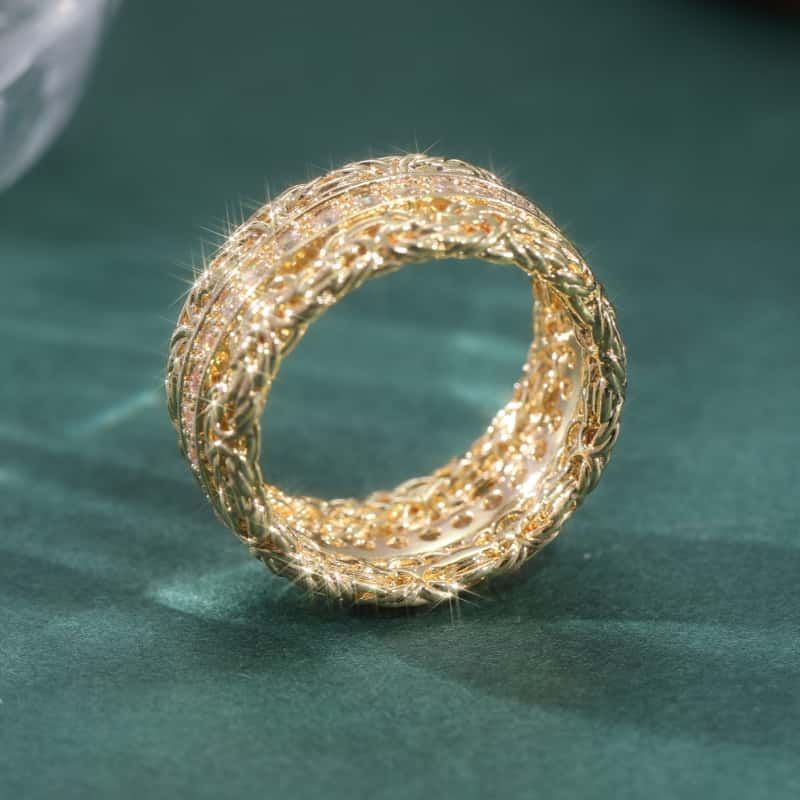 Heavy-duty Diamond Ring For Women Gold Wide Designer Statement Ring_voghion.com
