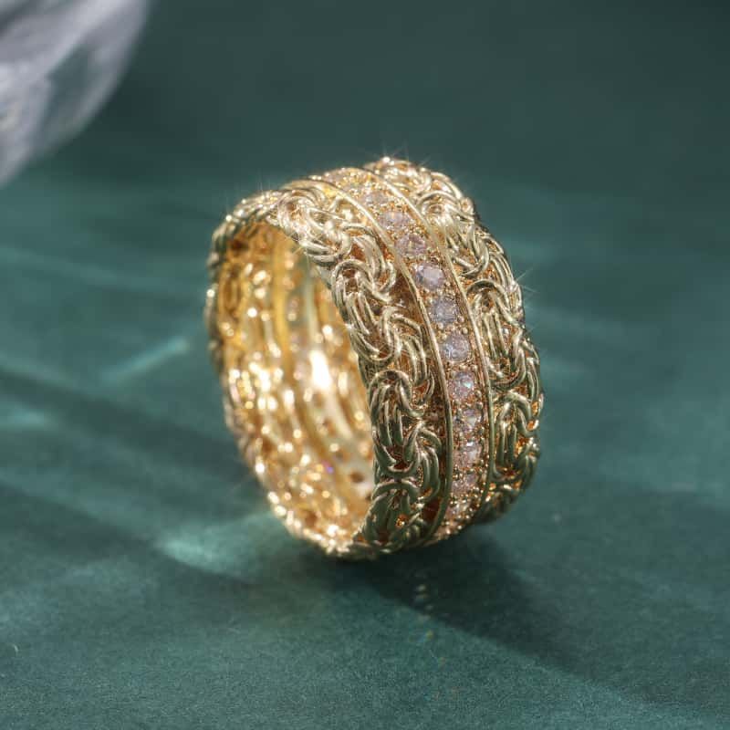 Heavy-duty Diamond Ring For Women Gold Wide Designer Statement Ring_voghion.com