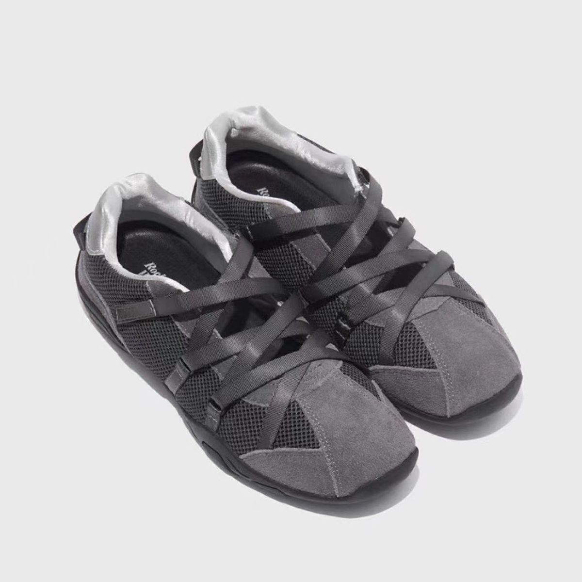 Dames cross-strap sneakers van ademend mesh in balletstijl_voghion.com